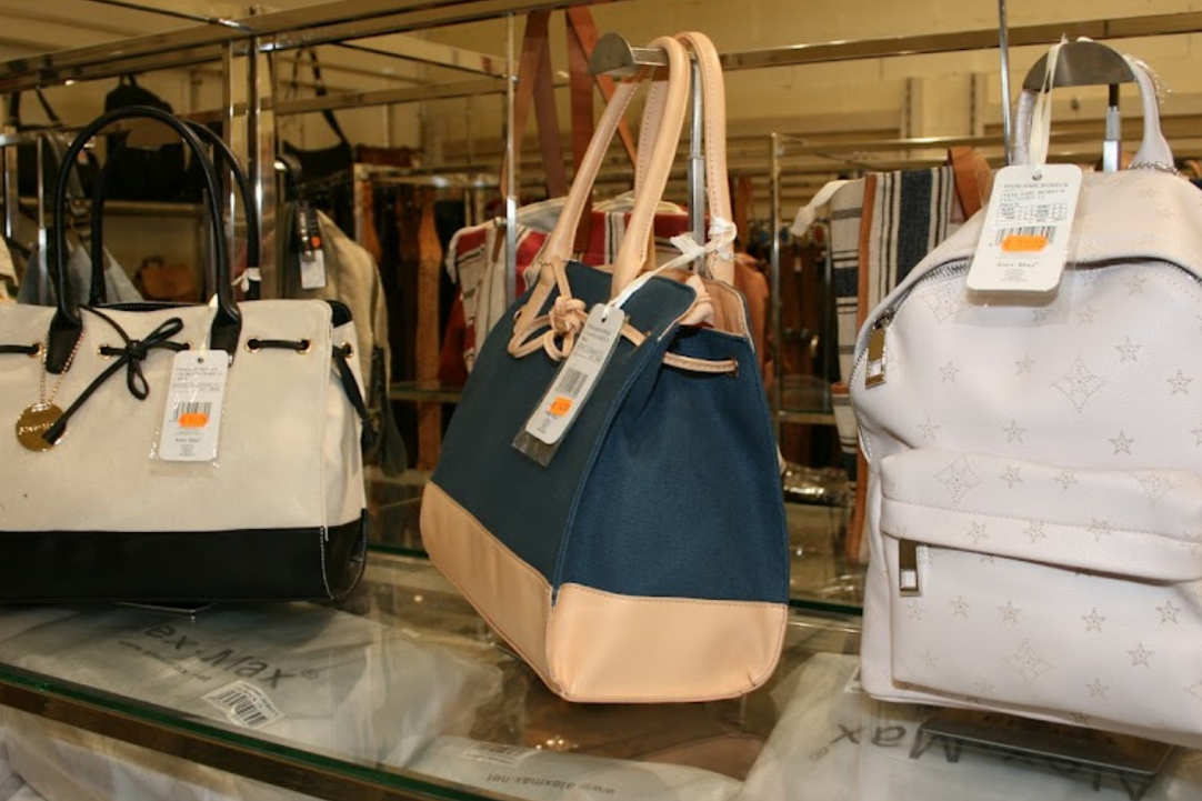 Bolsos Flora, S.L.